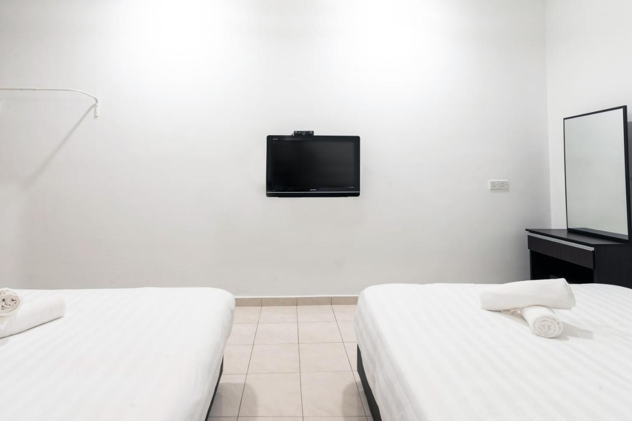 Ant Hotel Malacca エクステリア 写真